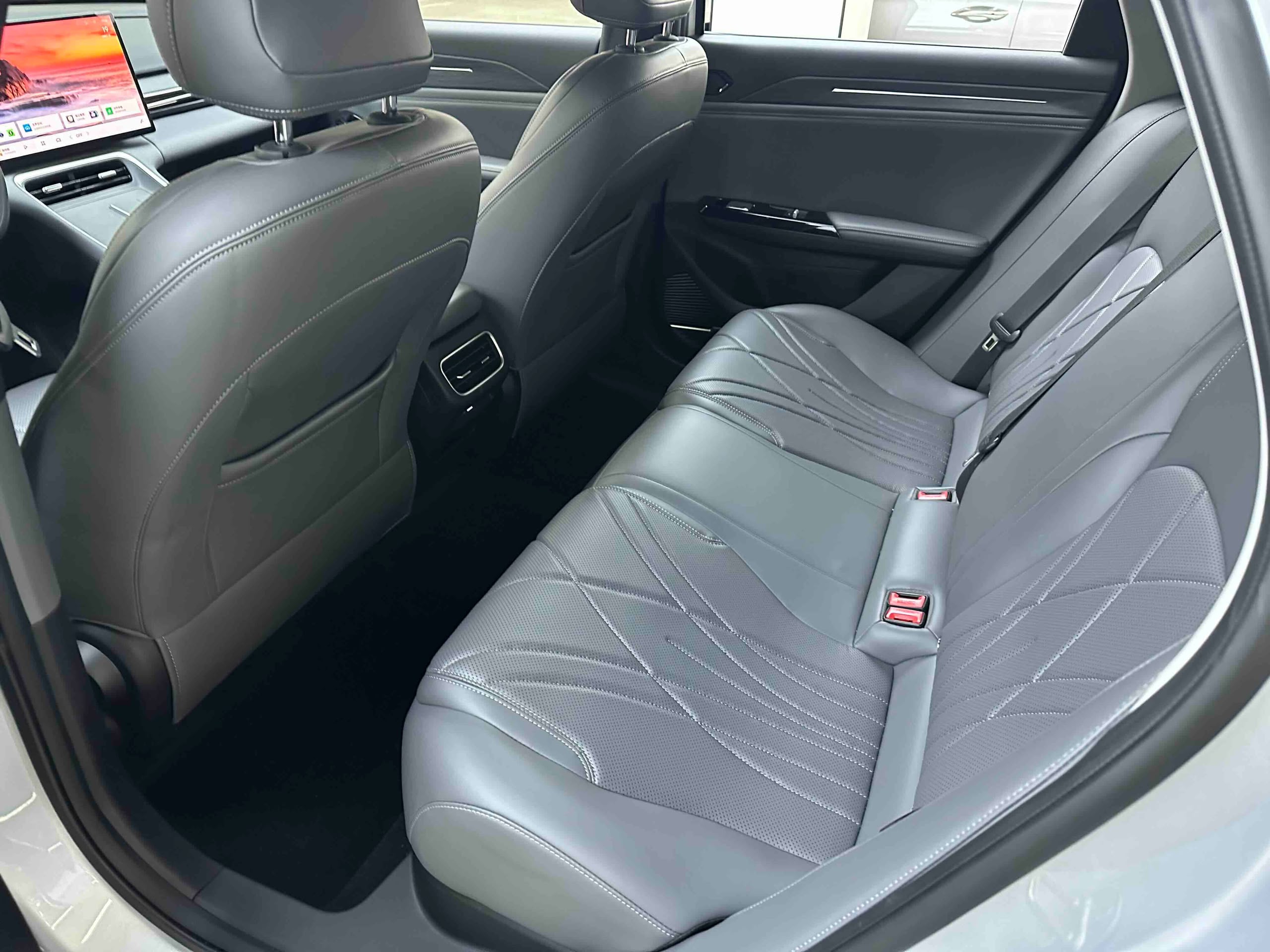 GEELY GALAXY L6 2025 – Image 2